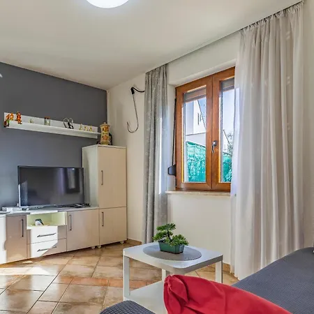 Good Choice Apartman Valbandon